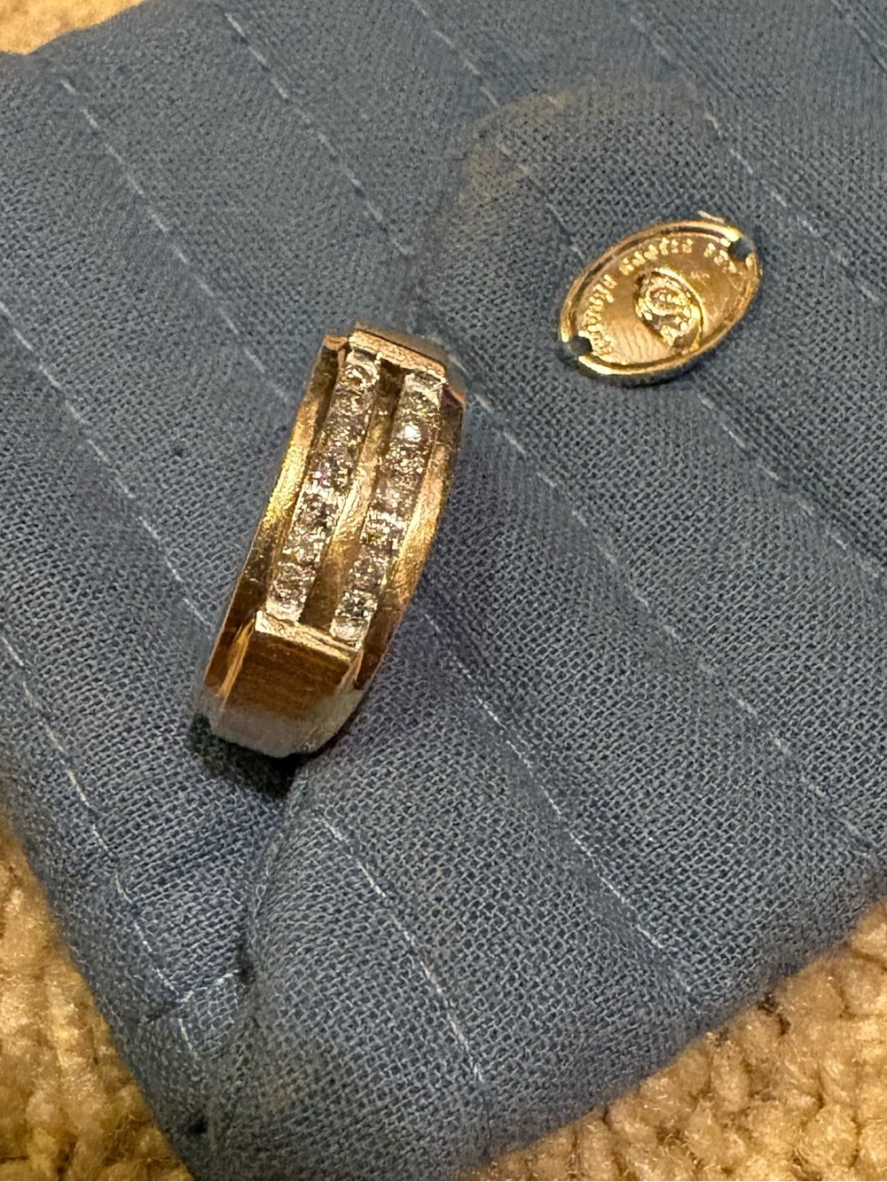 10K yellow gold round diamond men's ring size 8 - Picture 2 of 13